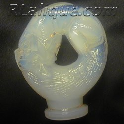 R Lalique Opalescent Alaksa Seal by Rene Lalique Made From An Ashtray Alaska Seal by Rene Lalique From an R Lalique ashtray