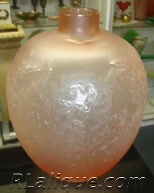 acanthes-rene-lalique-vase-close-call acanthes-rene-lalique-vase-close-call