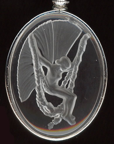 Figurine Se Balancant Rene Lalique Pendant Close Call Copy Figurine Se Balancant Rene Lalique Pendant Close Call Copy