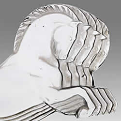 R Lalique Cinq Chevaux Car Mascot Close-Up