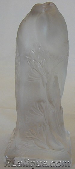 R Lalique Pigeons Seal by Rene Laslique