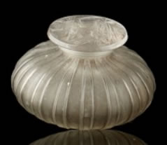 Rene Lalique Perfume Bottle A Cotes Bouchon Papillons