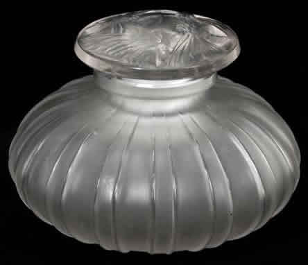Rene Lalique Perfume Bottle A Cotes Bouchon Papillons