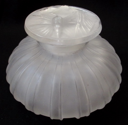 Rene Lalique Perfume Bottle A Cotes Bouchon Papillons