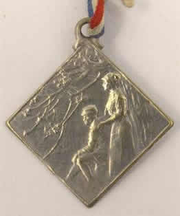 Rene Lalique Pendant Aidez Nous A Les Sauver-2