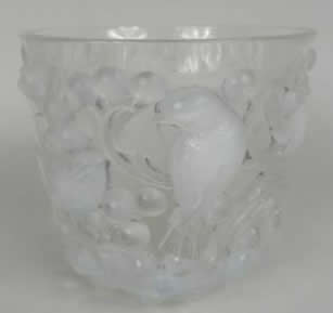Rene Lalique Vase Avallon