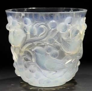Rene Lalique Vase Avallon