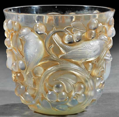 Rene Lalique Vase Avallon