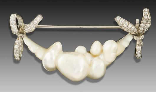 Rene Lalique Bows And Pearls Pendant