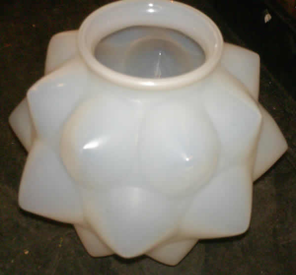 Rene Lalique Vase Champagne