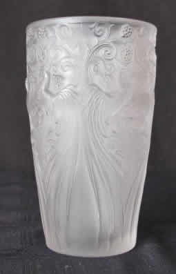 Rene Lalique Vase Coqs Et Raisins