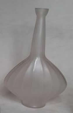 Rene Lalique Carafe Cotes Plates