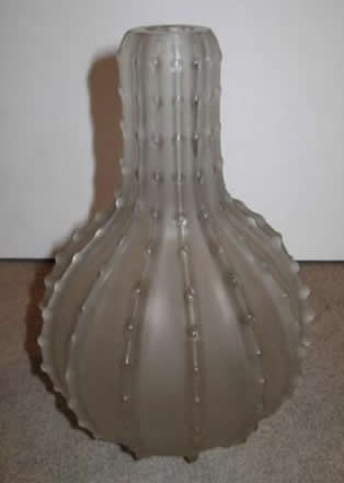 Rene Lalique Vase Dentele