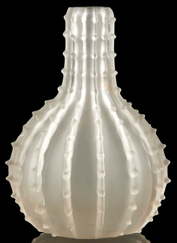 Rene Lalique Vase Dentele