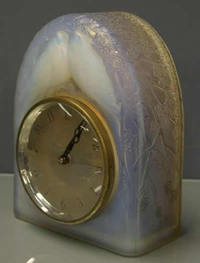 Rene Lalique Clock Deux Colombes