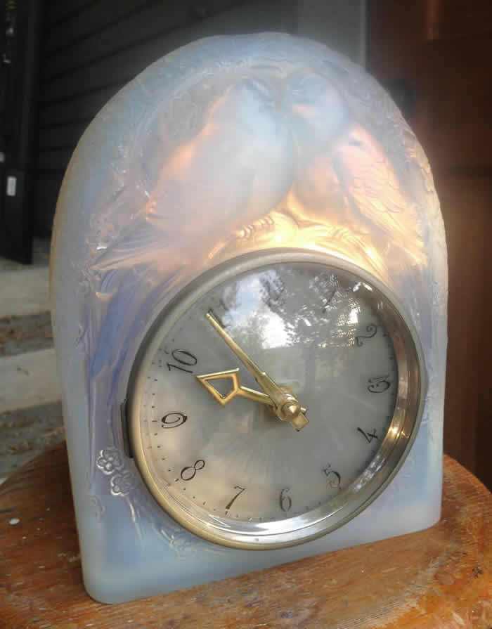 Rene Lalique Clock Deux Colombes
