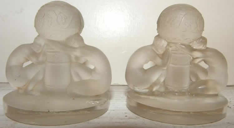 Rene Lalique Porte-Menu Deux Figurines