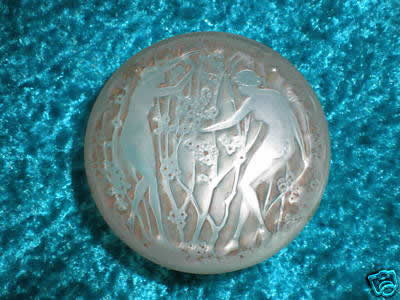 Rene Lalique Deux Figurines Box