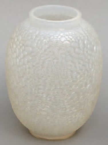 Rene Lalique Ecailles Vase