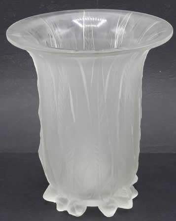 Rene Lalique Vase Eucalyptus