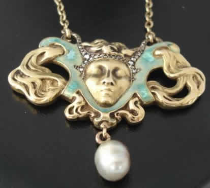Rene Lalique Femme Aux Cheveux Longs Pendant