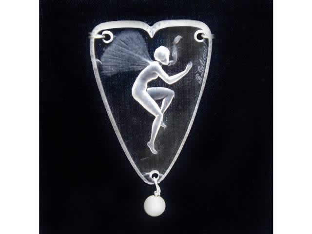 Rene Lalique Pendant Figurine Ailee-3