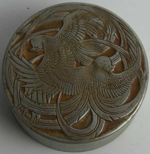 Rene Lalique Powder Box Fleurs D'Amour