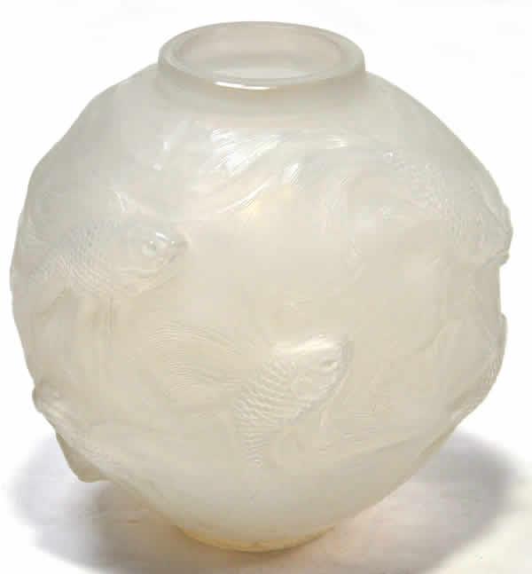 Rene Lalique Vase Formose