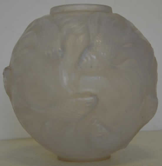 Rene Lalique Vase Formose