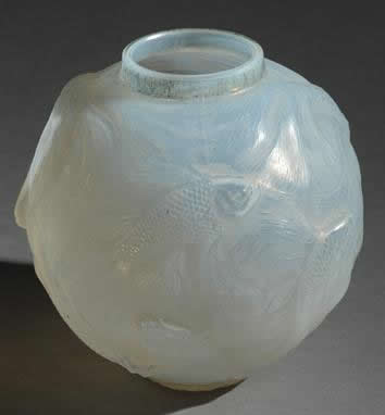 Rene Lalique Vase Formose