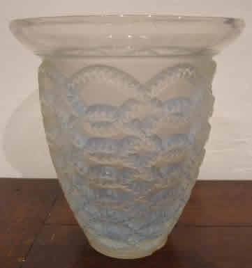 Rene Lalique Vase Guirlandes