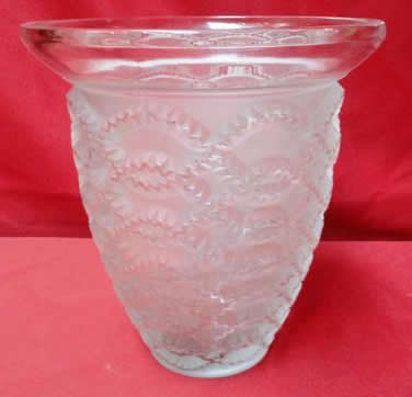 Rene Lalique Vase Guirlandes