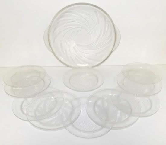Rene Lalique Plate Hortense-2