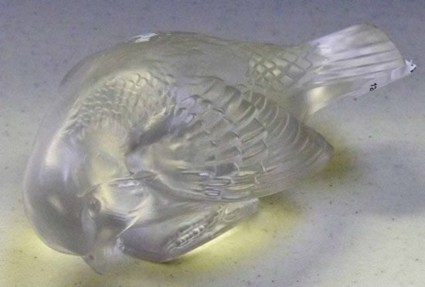 Rene Lalique Paperweight Moineau Sournois