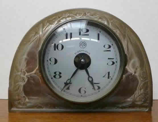 Rene Lalique Clock Moineaux