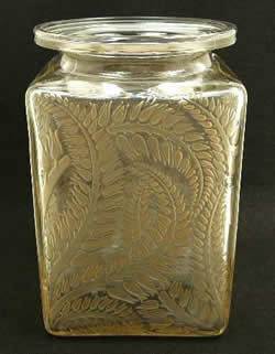 Rene Lalique Myrrhis Vase