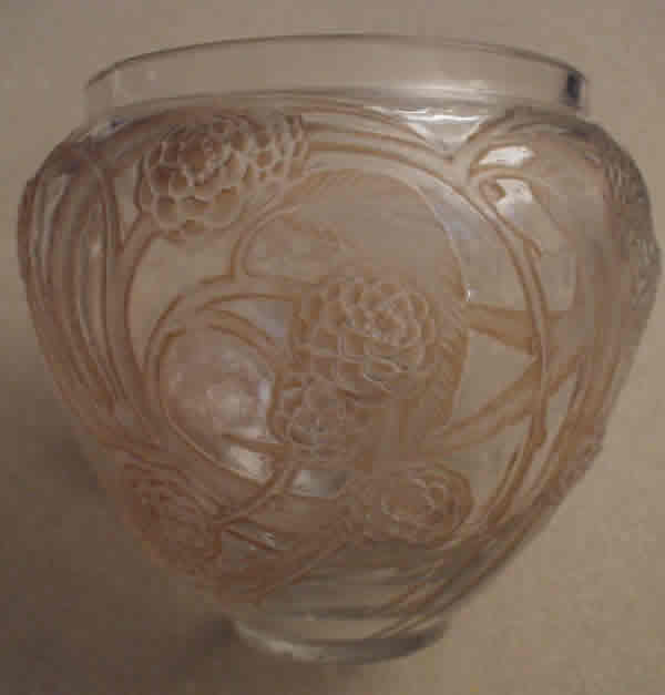 Rene Lalique Vase Nefliers