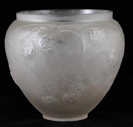 Rene Lalique Vase Nefliers
