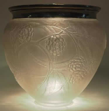 Rene Lalique Vase Nefliers