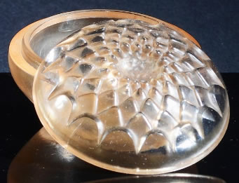 Rene Lalique Oeillet Mignardise Box