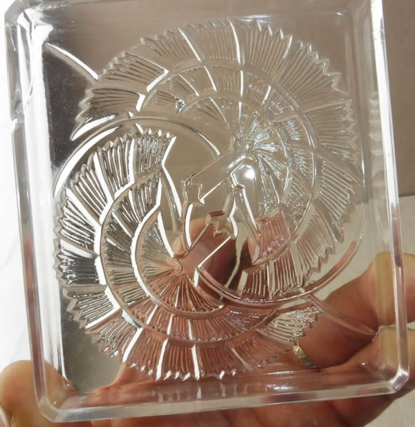 Rene Lalique Oeillets Box