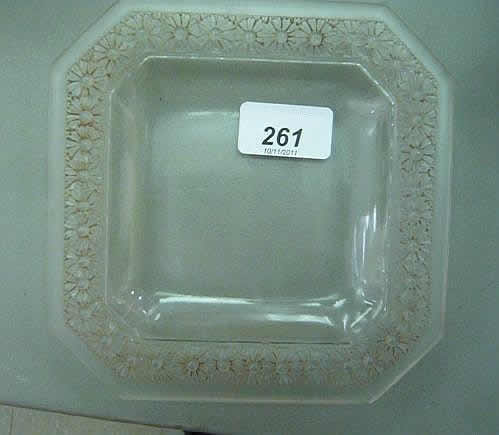 Rene Lalique Plate Paquerettes