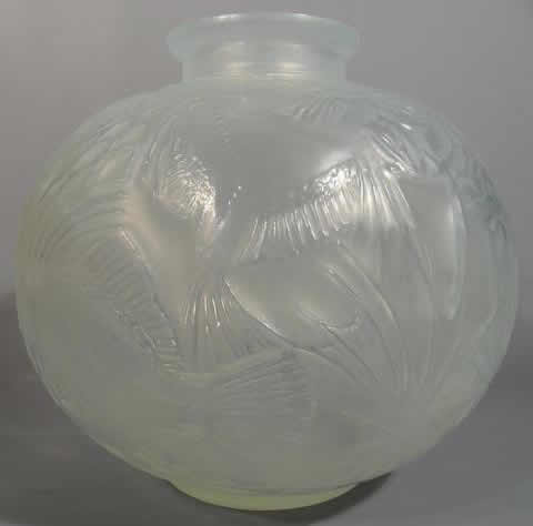 Rene Lalique Vase Poissons