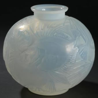 Rene Lalique Vase Poissons