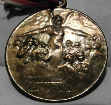 Rene Lalique POUR LES BLESSES DE LA TUBERCULOSE Pendant