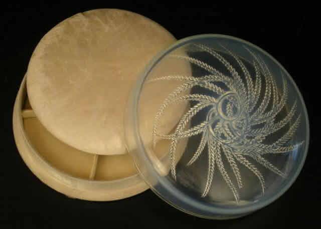 Rene Lalique Covered Box Quatre Flacons