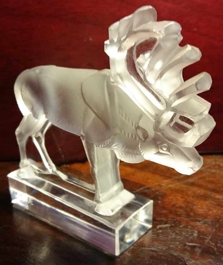 Rene Lalique Paperweight Renne