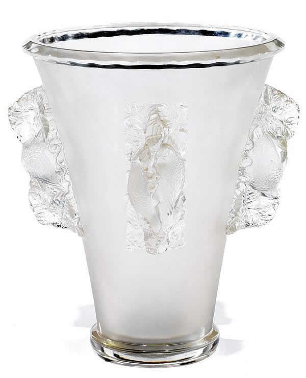 Rene Lalique Vase Saint-Emilion