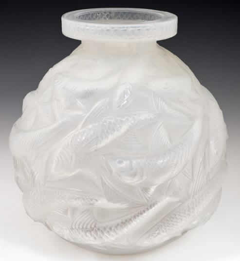 Rene Lalique Vase Salmonides