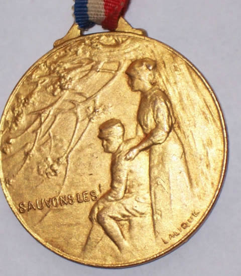 Rene Lalique Pendant Sauvons Les